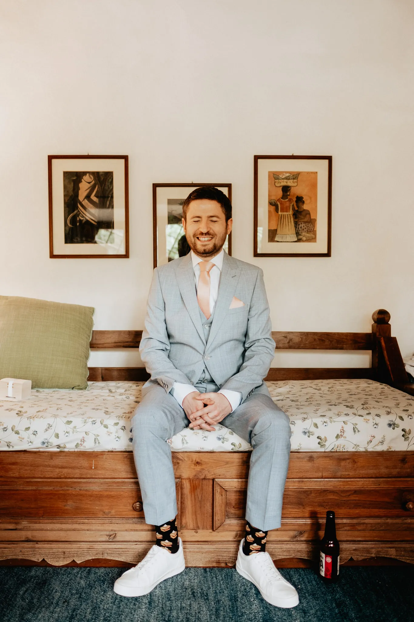 Wedding in Volterra, Tuscany Villa - Groom getting ready