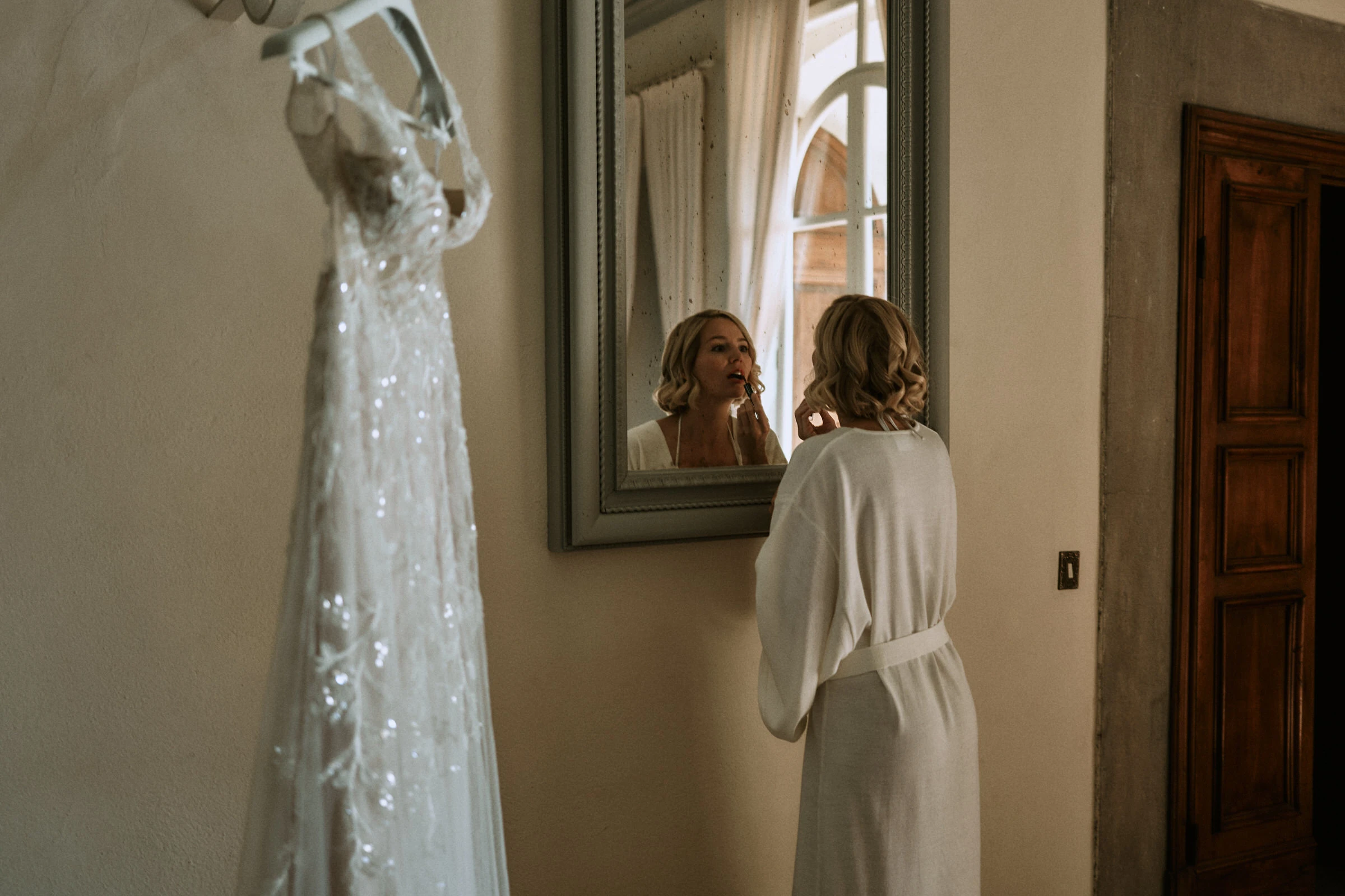 Getting Ready - Villa Ulignano bride getting ready