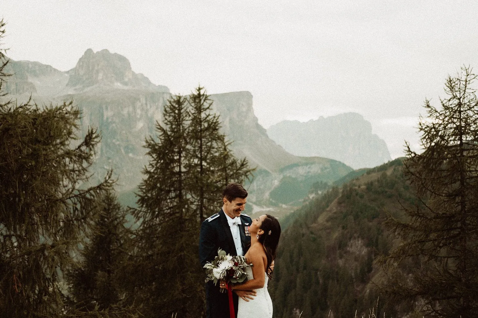 Portraits-Wedding in the Dolomites, Colfosco, Italy - Italian Apls