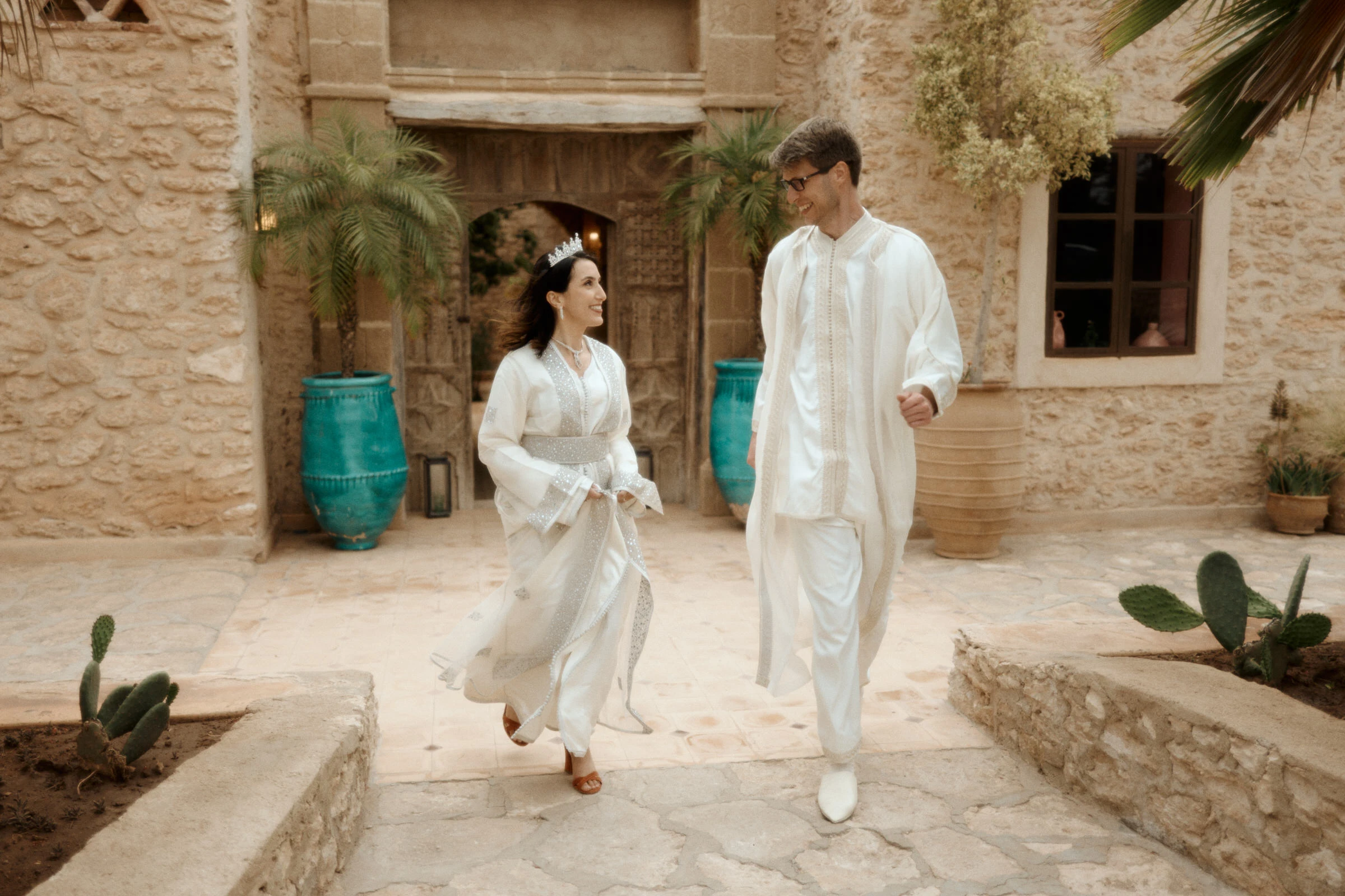 Portraits-Newlyweds portraits in Morocco