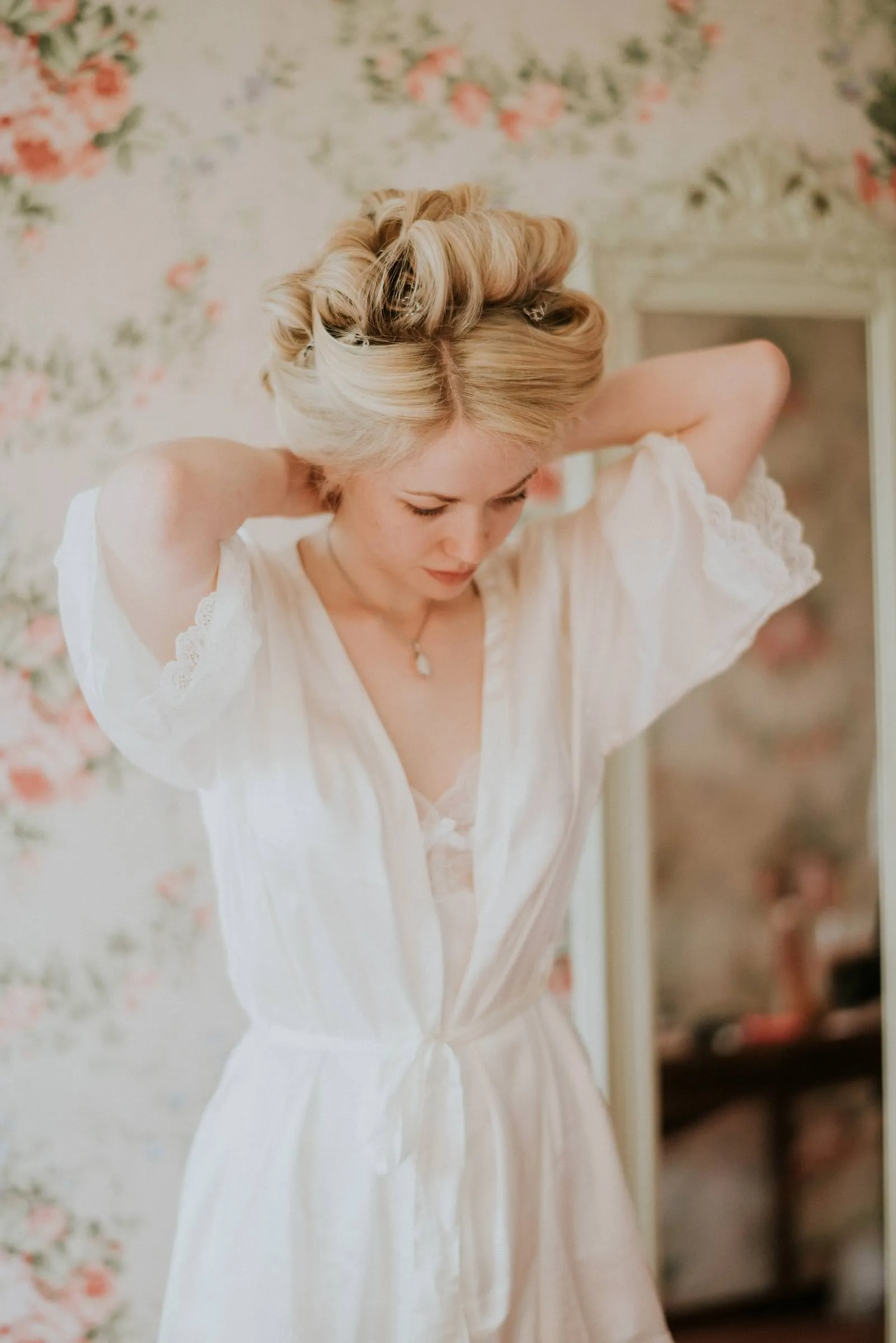 Bride getting ready - Wedding Getting Ready in Volterra