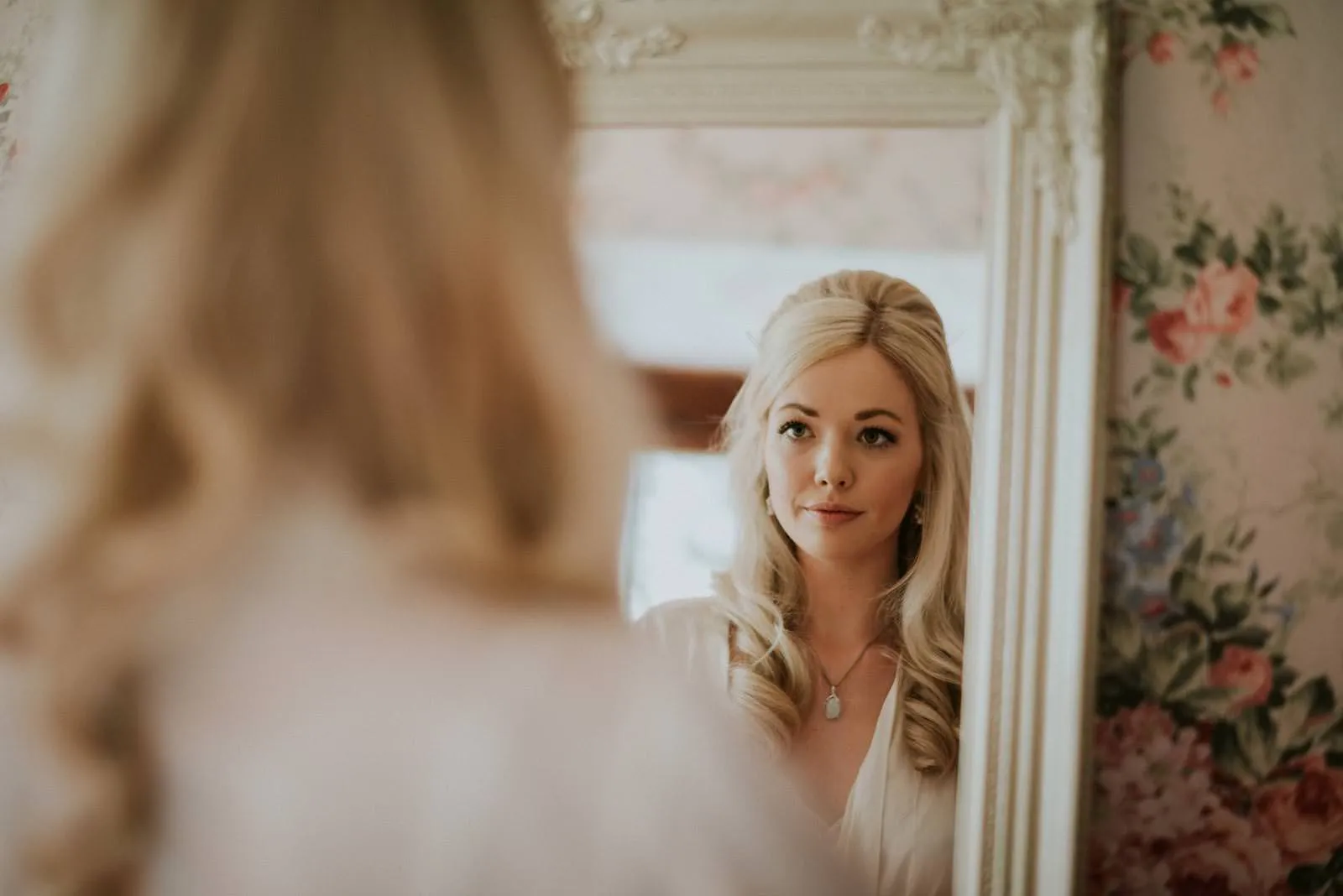 Bride getting ready - Wedding Getting Ready in Volterra