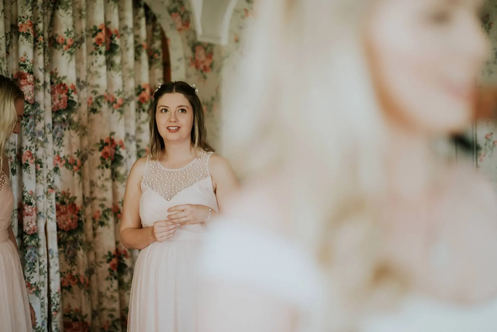 Bride getting ready - Wedding Getting Ready in Volterra