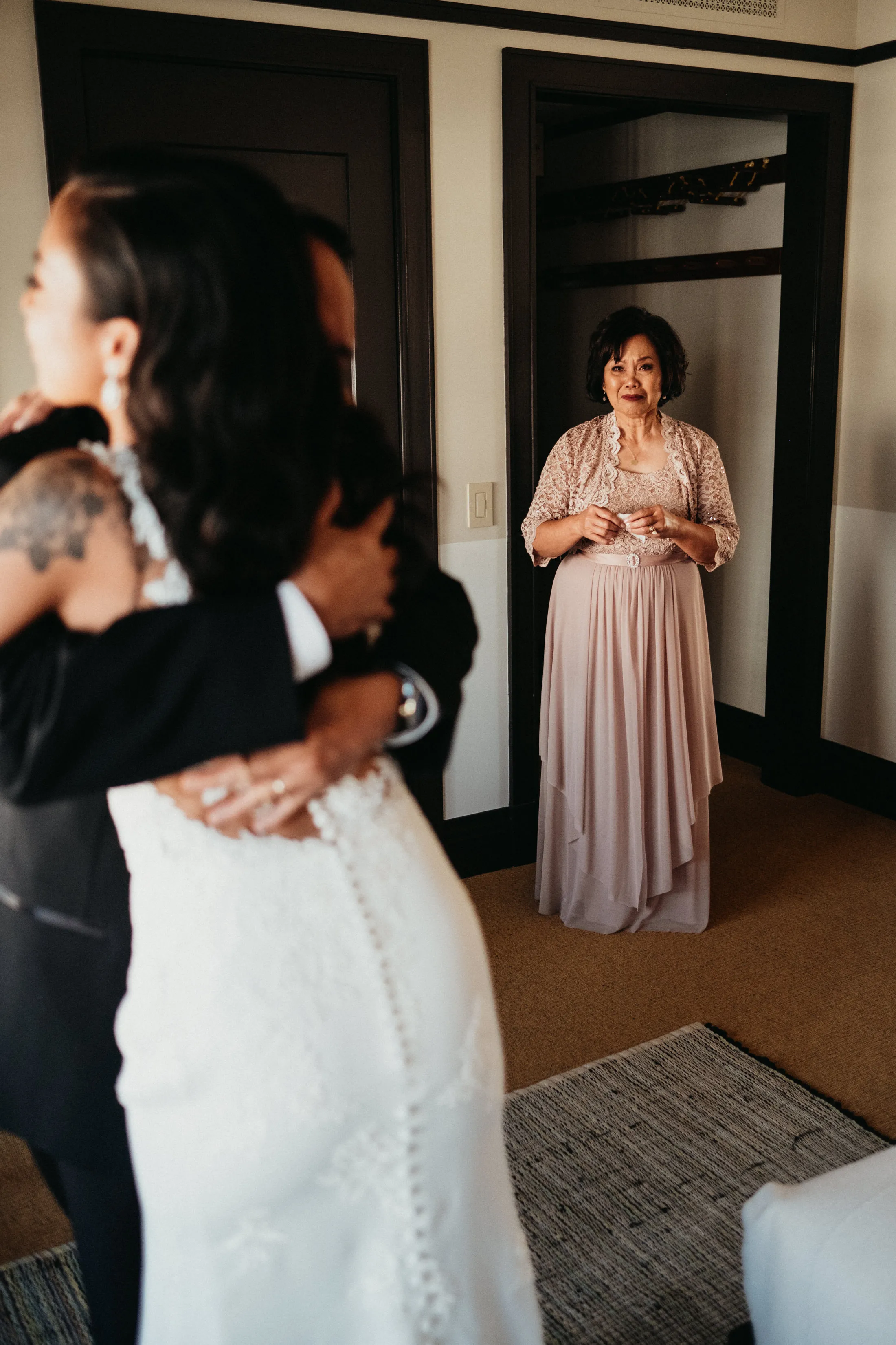 First look - Wedding Getting Ready in Los Angeles