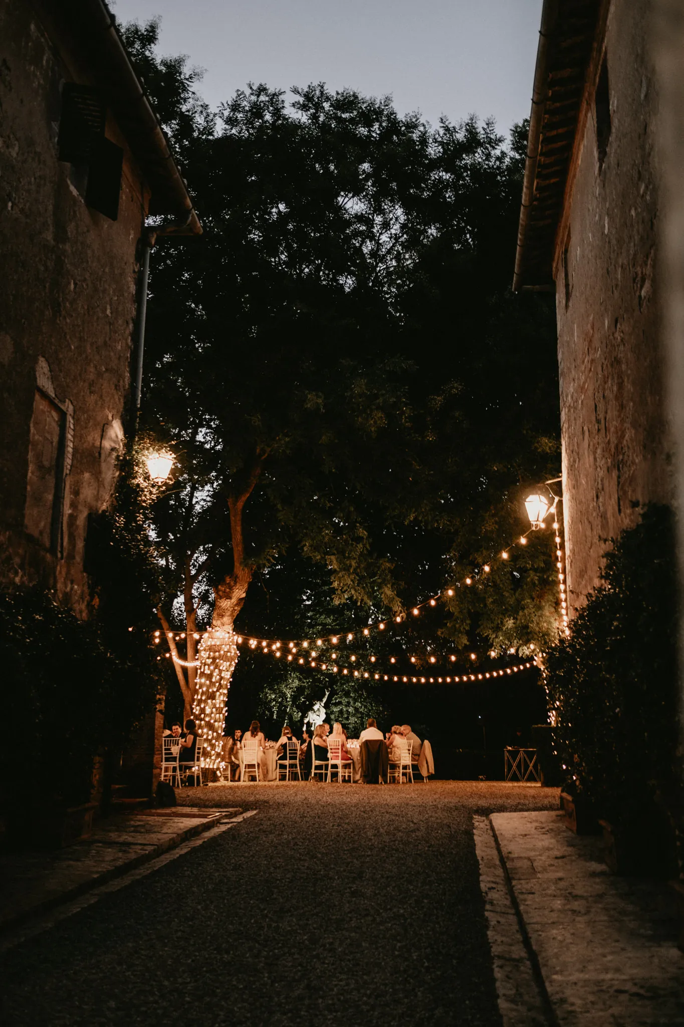 Wedding at Borgo Stomennano, Tuscany - Reception