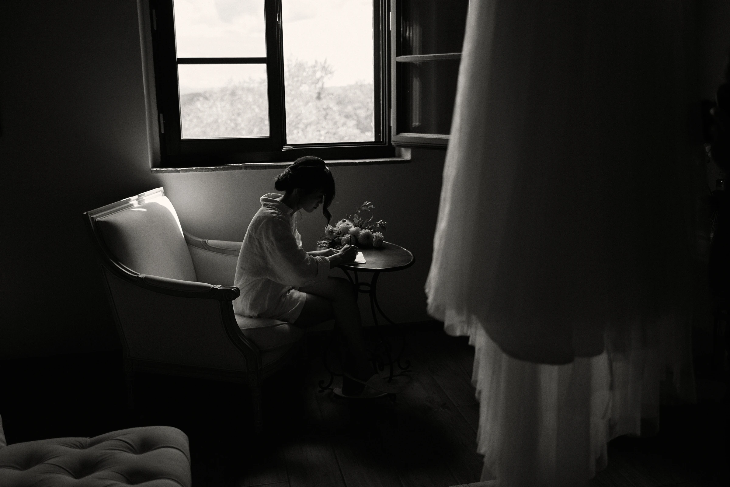 Wedding Details - Bride getting ready at Borgo Argiano, Tuscany