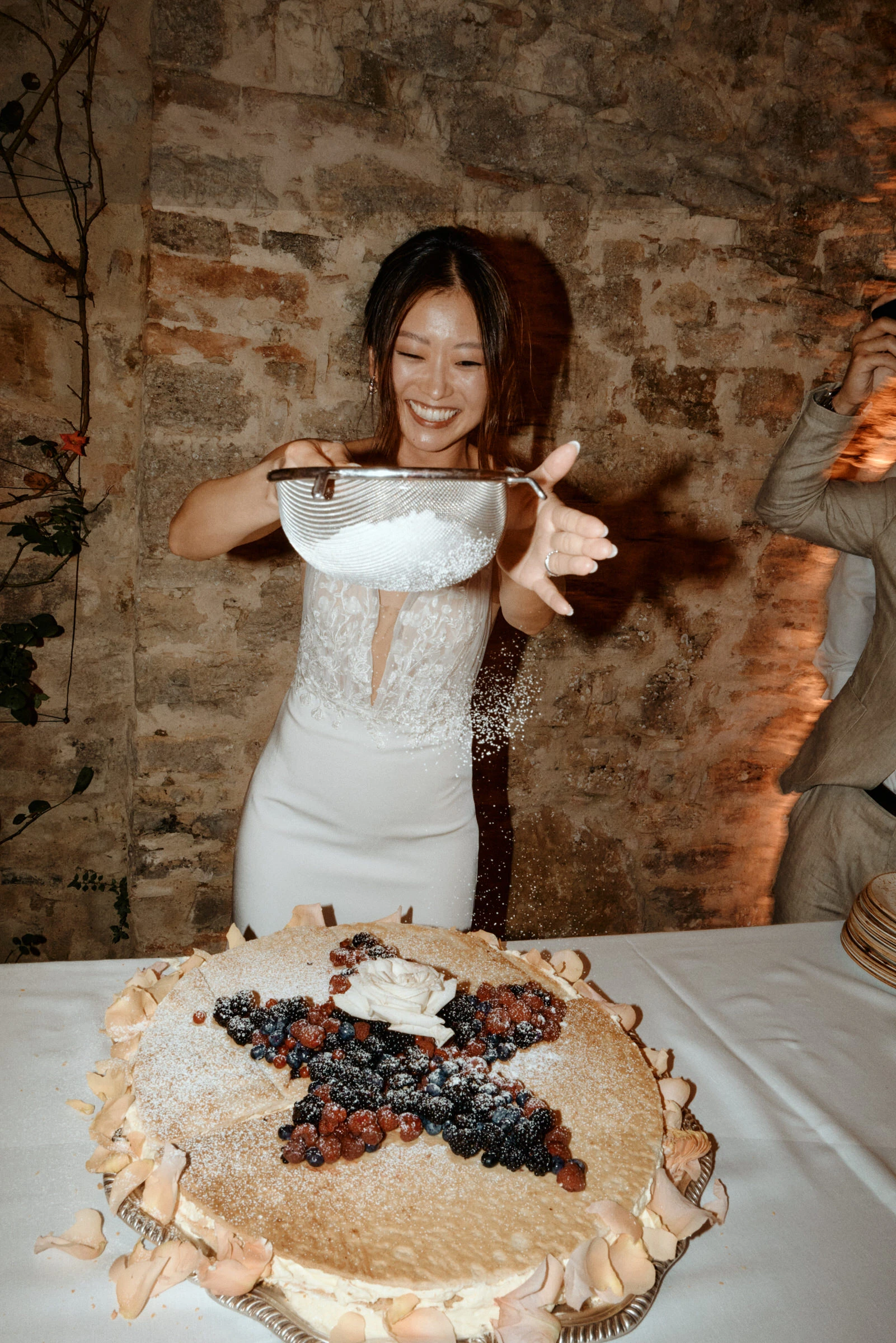 Dancing Party - Dancing Party Wedding at Borgo Argiano in Tuscany