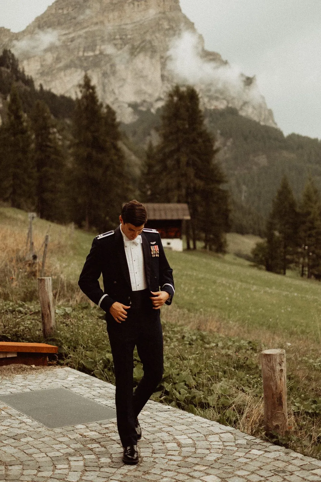 Groom portraits - Wedding in the Dolomites, Colfosco, Italy - Italian Apls