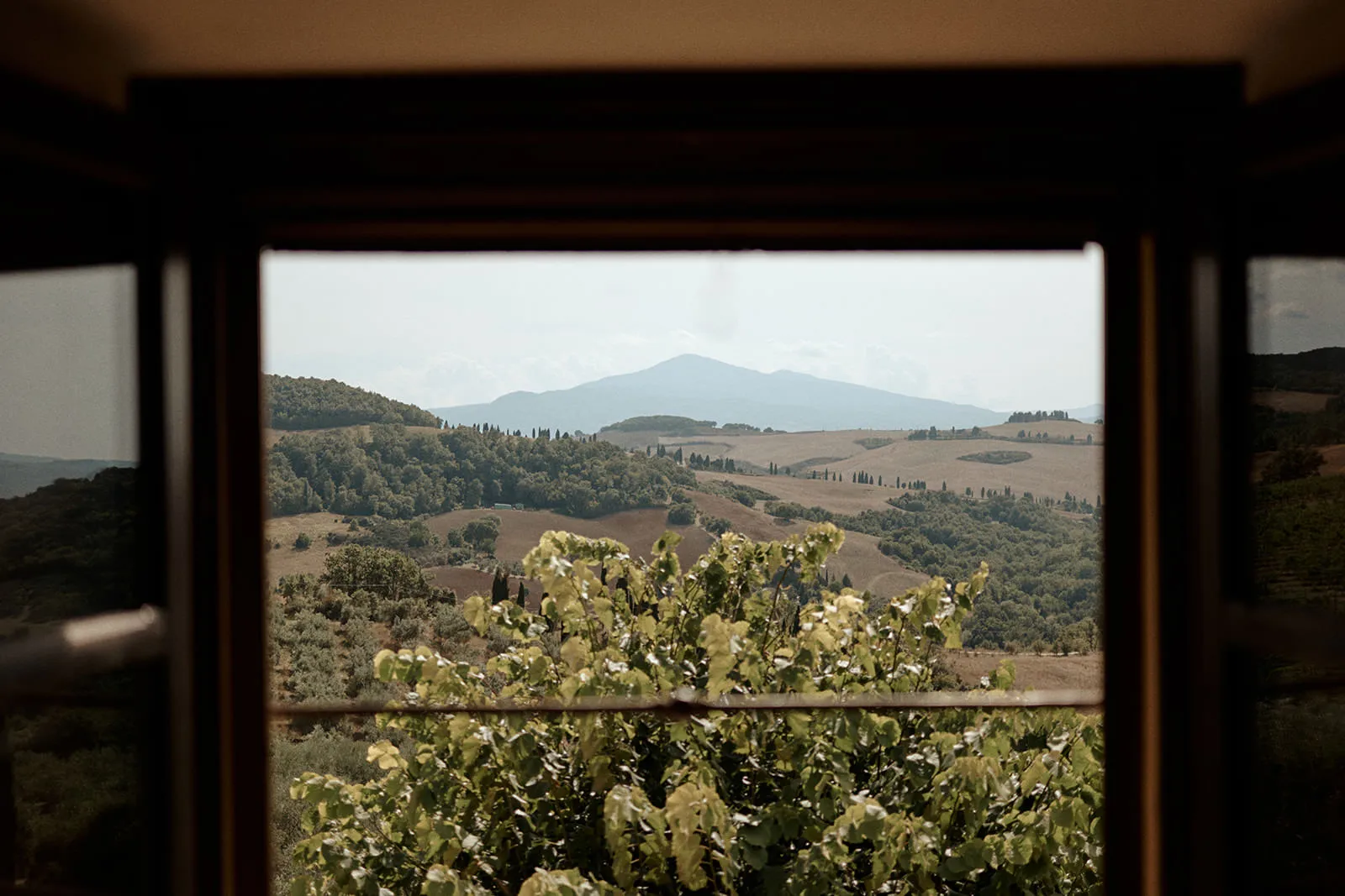 Getting Ready Bride Gallery - Wedding Photography at Terre di Nano, Tuscany