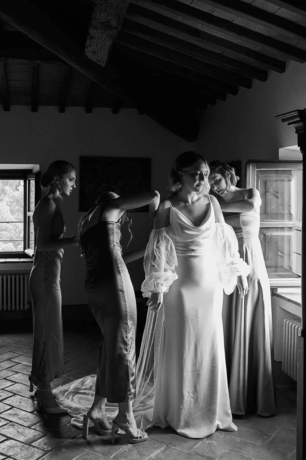 Getting Ready Bride Gallery - Wedding Photography at Terre di Nano, Tuscany