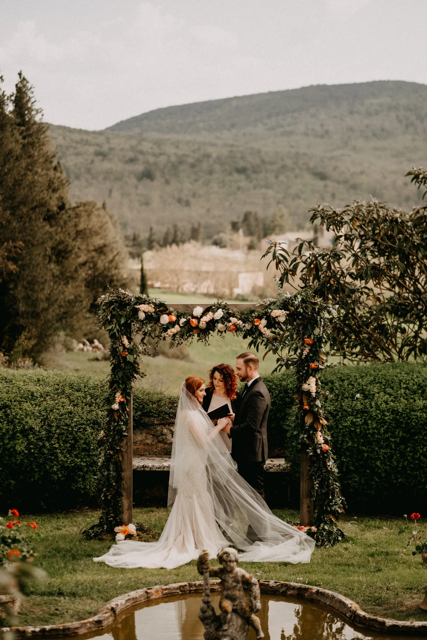 Wedding at Borgo Stomennano, Tuscany - Ceremony