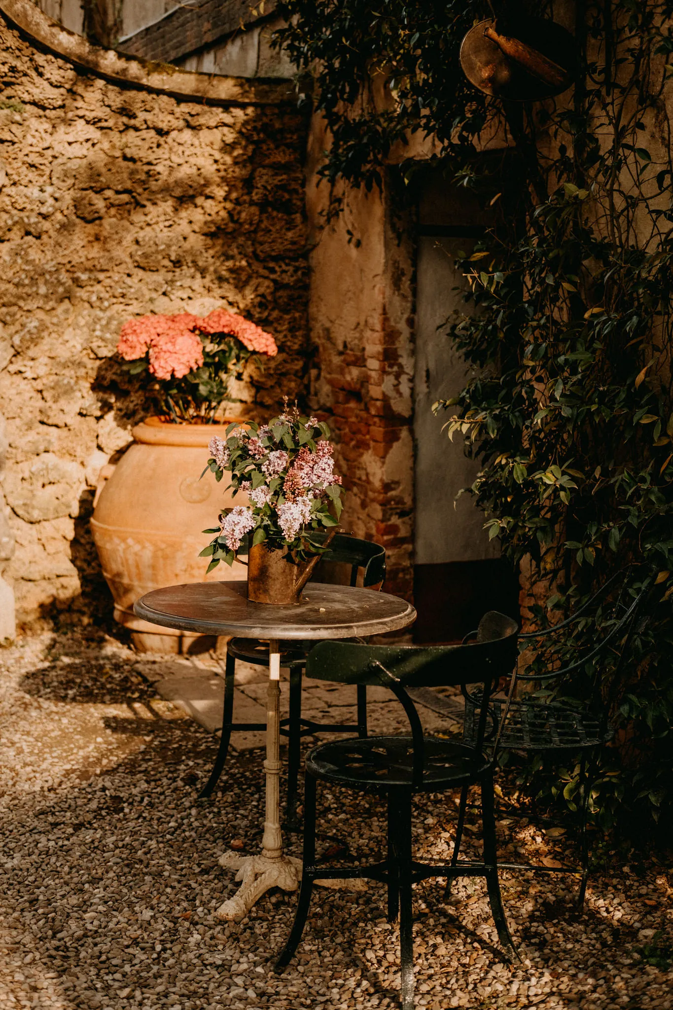 Wedding at Borgo Stomennano, Tuscany - Table setting