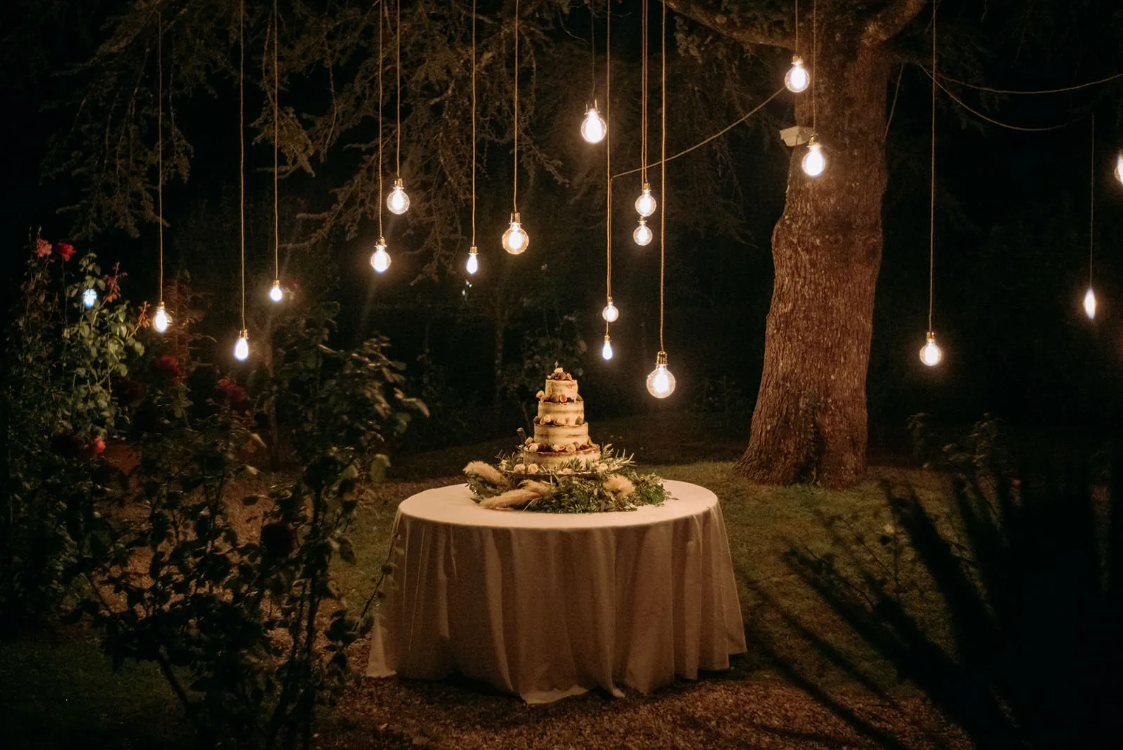 Cutting of the cake - Wedding in Chianti, Tuscany