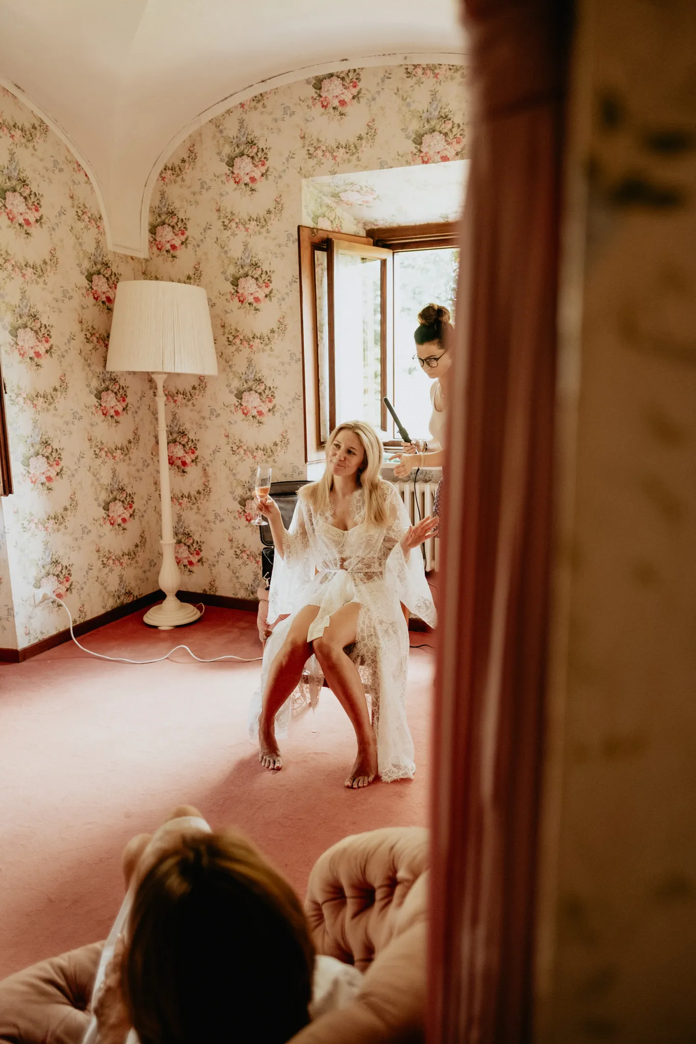 Wedding in Villa Ulignano, Volterra, Tuscany - Bride's getting ready