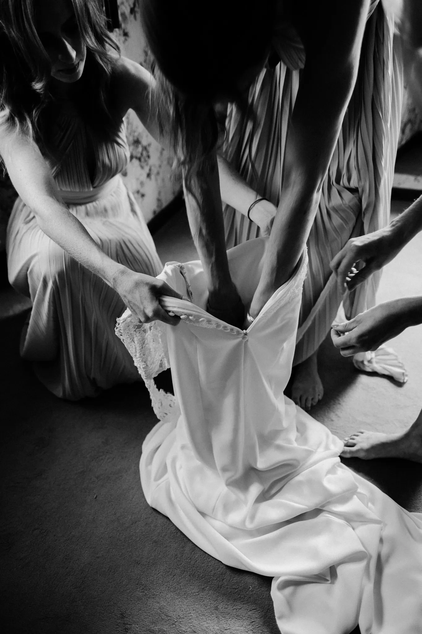 Wedding in Villa Ulignano, Volterra, Tuscany - Bride's getting ready