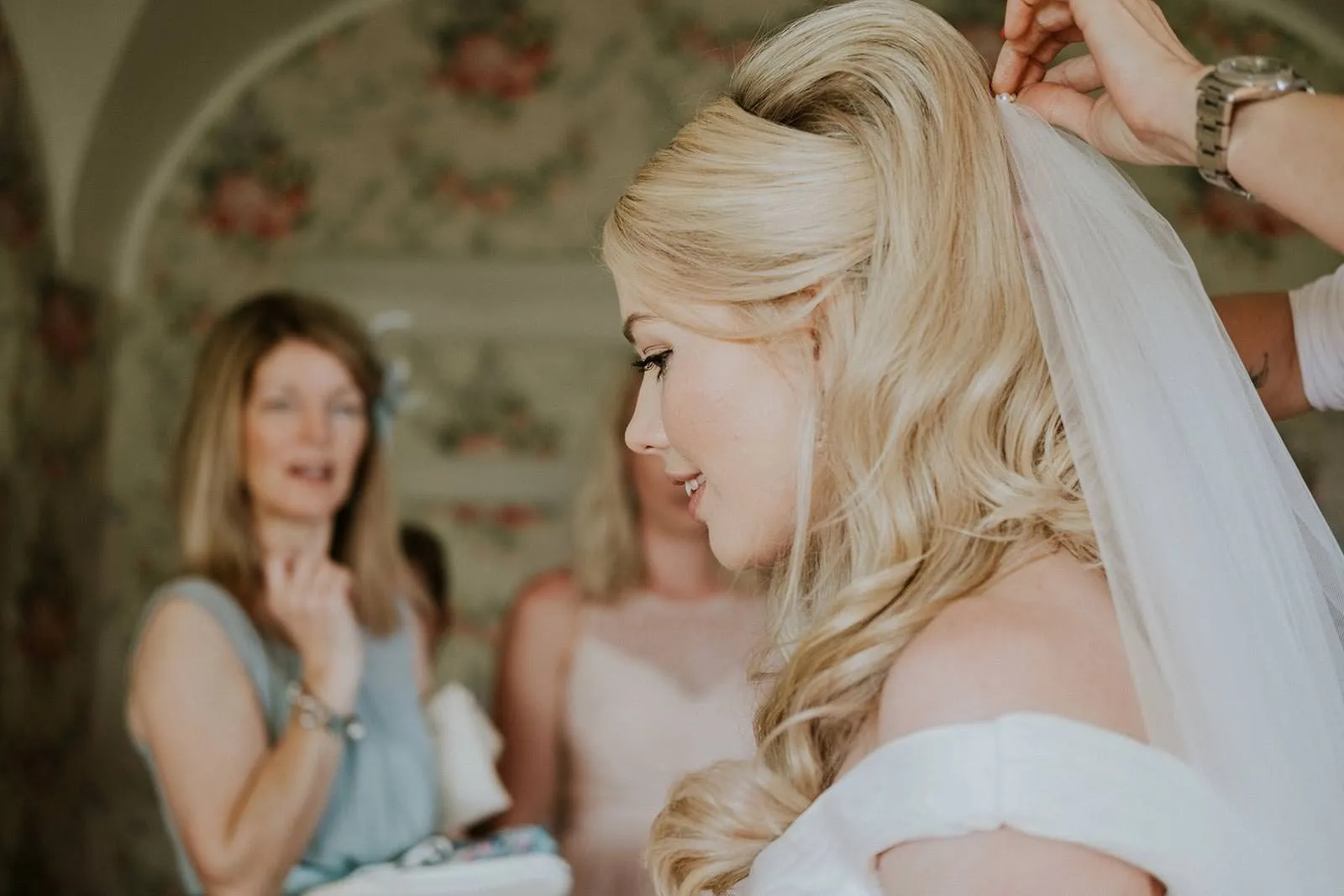 Bride getting ready - Bride Getting Ready in Volterre Tuscany